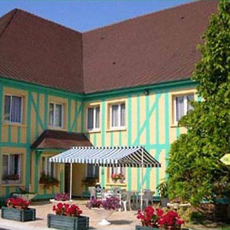 Logis Hotel Le Pan De Bois Bréviandes Buitenkant foto