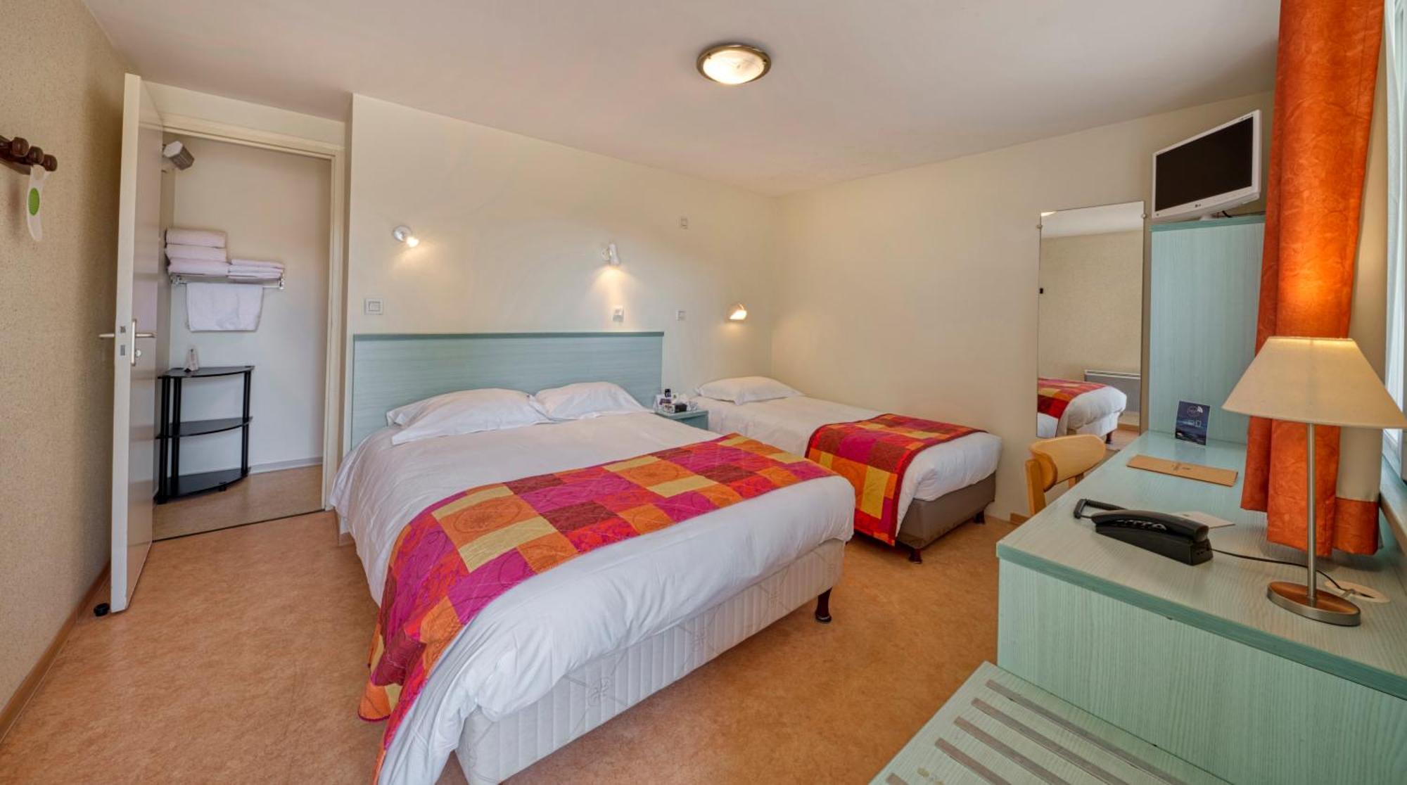 Logis Hotel Le Pan De Bois Bréviandes Buitenkant foto