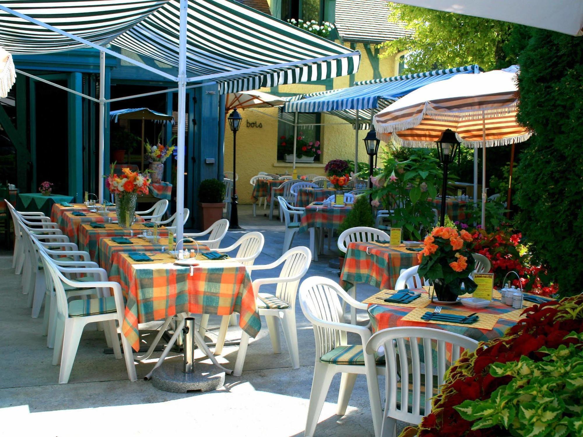 Logis Hotel Le Pan De Bois Bréviandes Buitenkant foto